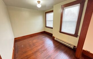 2 beds, 1 bath, 1,100 sqft, $1,950, Unit 4