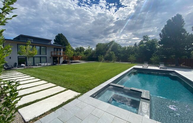 5 bed 3.5 Bath Home in North Boulder. Pool/Hot-Tub & Backyard Renovations!