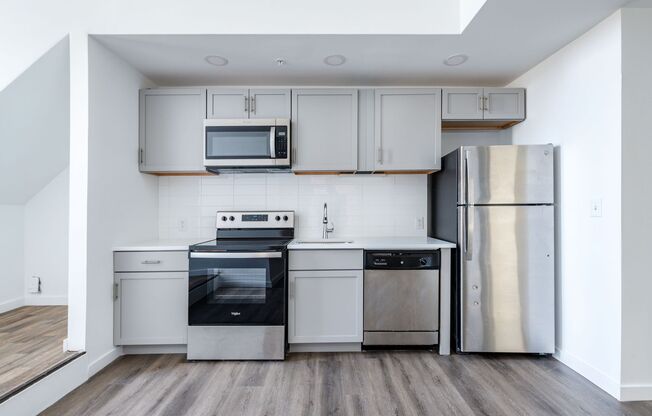 3 beds, 2 baths, 1,171 sqft, $1,950, Unit 1