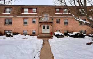 Two Bedroom Apartment in Walker - $400 Off Move-in by 2/15!