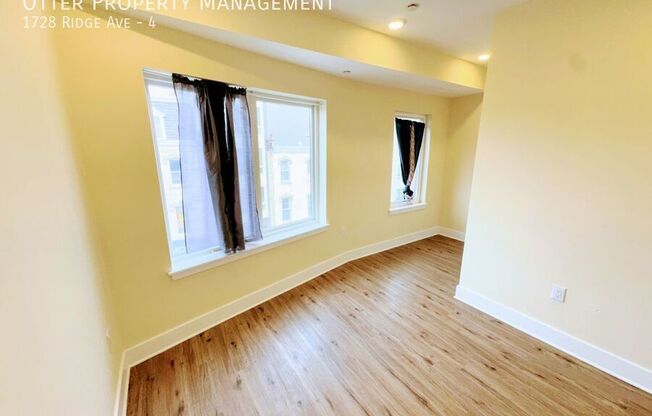 1728 RDG AVE