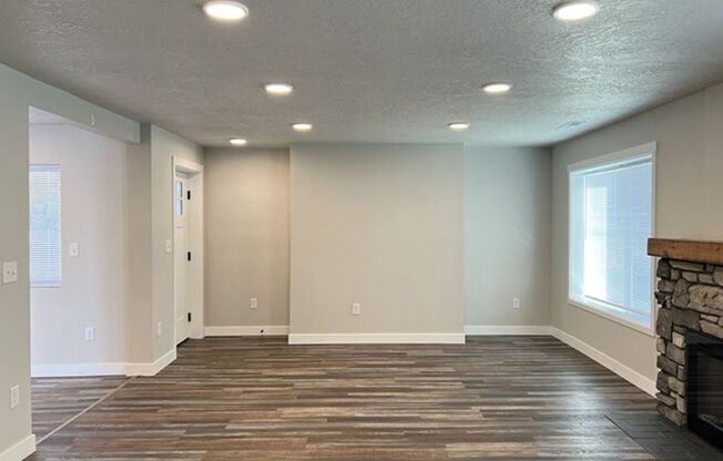 3Bd/2Ba Two Story House - Available Now!