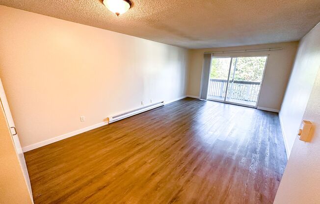 2 beds, 1 bath, 800 sqft, $2,095, Unit 306