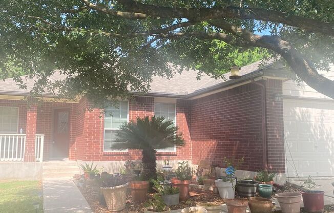 3 beds, 2 baths, $2,200