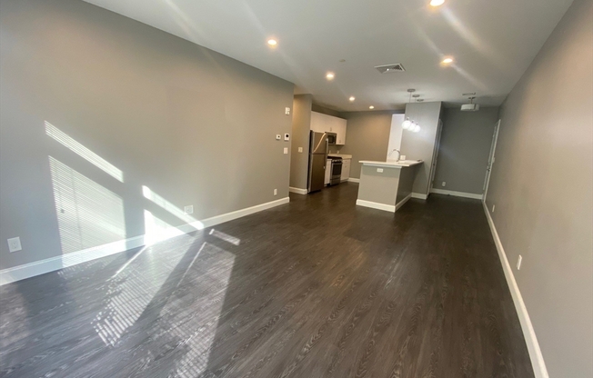 1 bed, 1 bath, 800 sqft, $2,700, Unit 107