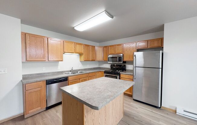 2 beds, 2 baths, 1,057 sqft, $1,165, Unit 2213-102