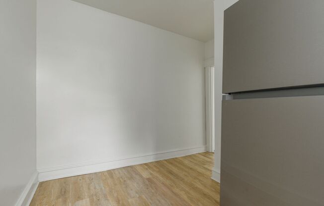 1 bed, 1 bath, 550 sqft, $1,233, Unit B6