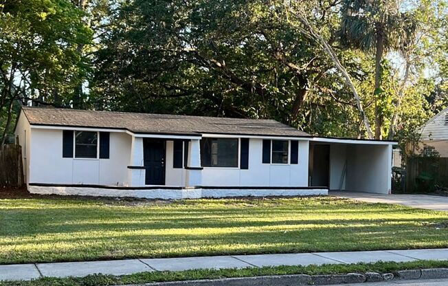 Renovated 3/1 w/carport and detached garage