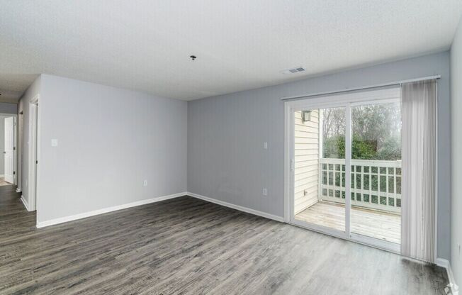 3 beds, 2 baths, 1,070 sqft, $1,400, Unit 2338J