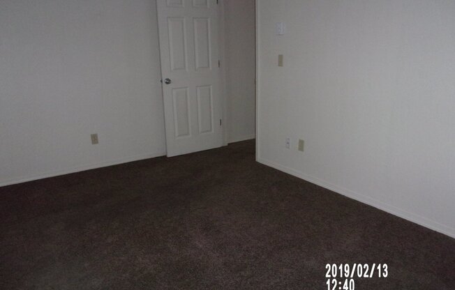 1 bed, 1 bath, 650 sqft, $1,100, Unit 64