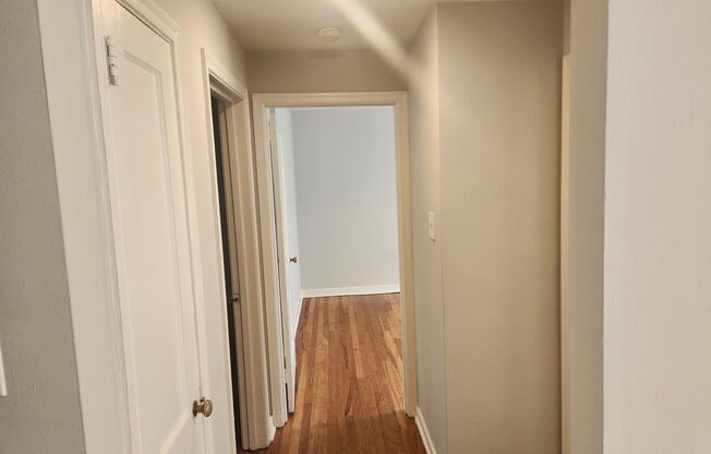 2 beds, 1 bath, 897 sqft, $2,335, Unit A-03