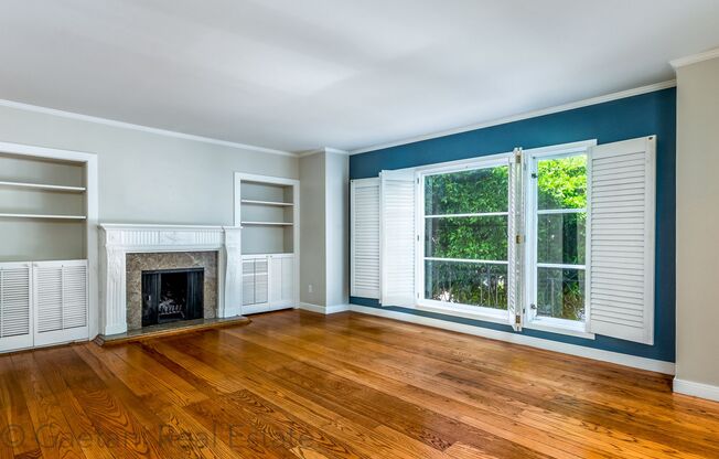 3321-3323 Broderick Street (378r)