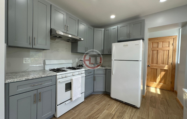 450 QUINCY AVE