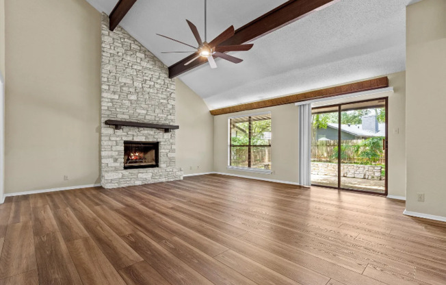 8606 MESA DR
