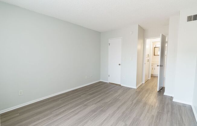3 beds, 2 baths, 1,400 sqft, $2,898, Unit 229