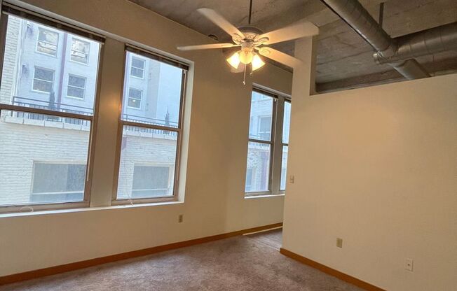 1 bed, 1 bath, 620 sqft, $1,120, Unit 212