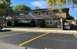 2 beds, 1 bath, $995, Unit 5875-4