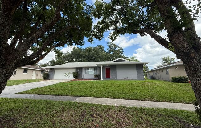 Pretty 3/2 Pool Home in Spring Oaks Community in Altamonte!