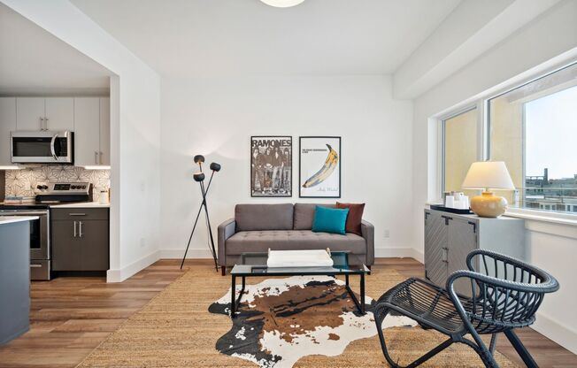 1 bed, 1 bath, $1,275, Unit 412