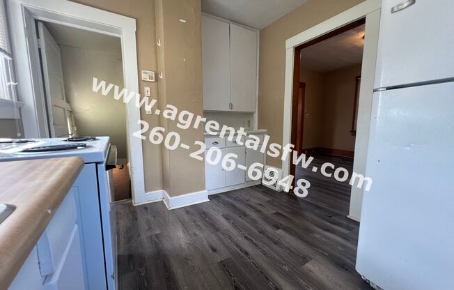 3 beds, 1 bath, $1,195