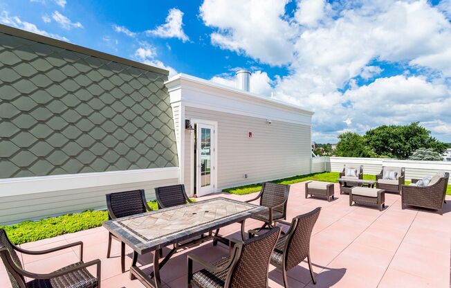 1 bed, 1 bath, 718 sqft, $3,150, Unit 304