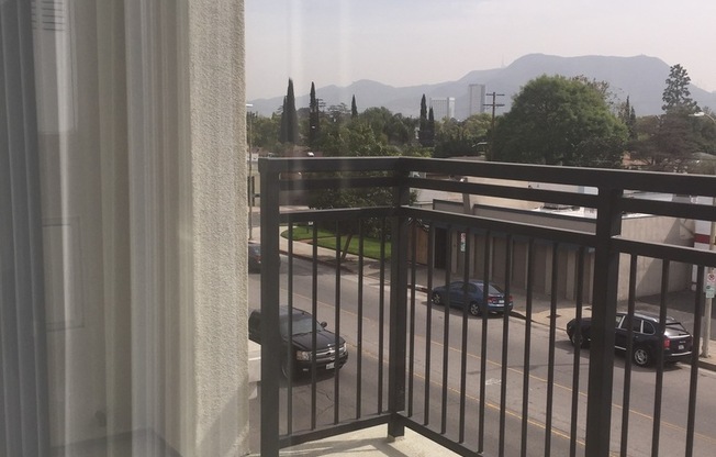 10455 Magnolia Blvd.,