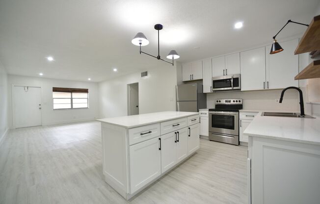 Bright, spacious 1 bedroom apartment for rent