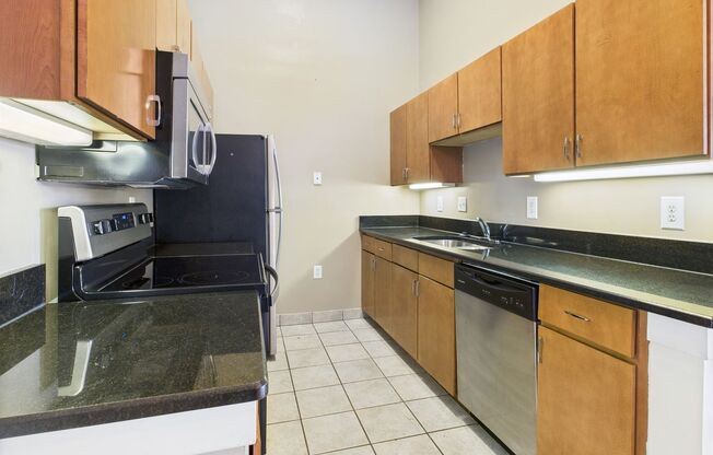 3 beds, 2 baths, 1,229 sqft, $1,710, Unit 4F