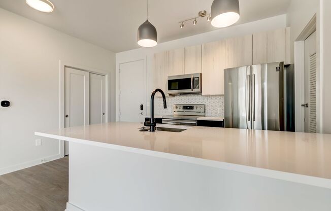2 beds, 2 baths, 1,000 sqft, $2,199, Unit 402