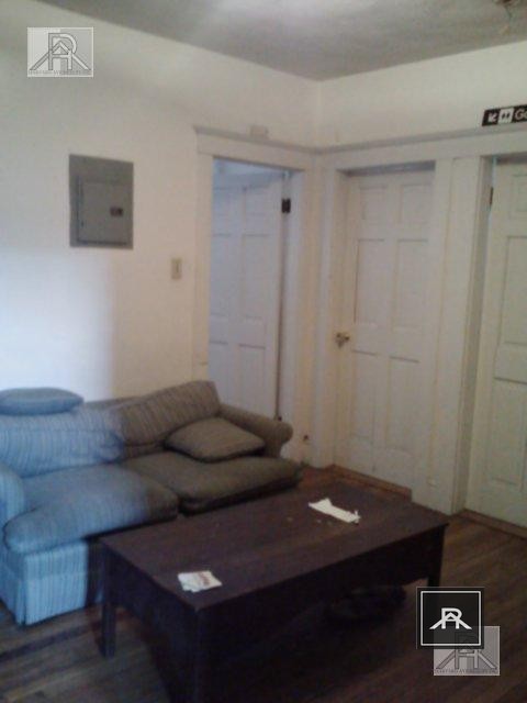 17 SCOTTFIELD RD