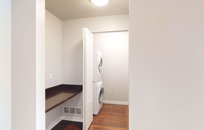 1 bed, 1 bath, 873 sqft, $2,198, Unit A228