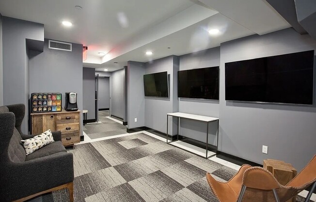 2 beds, 1 bath, 593 sqft, $3,600, Unit B4C