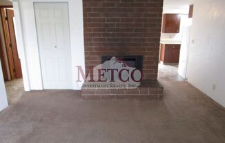 2 beds, 1 bath, 924 sqft, $1,495, Unit 862