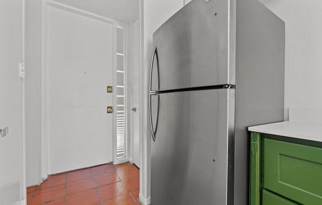 Four Oaks Apartments