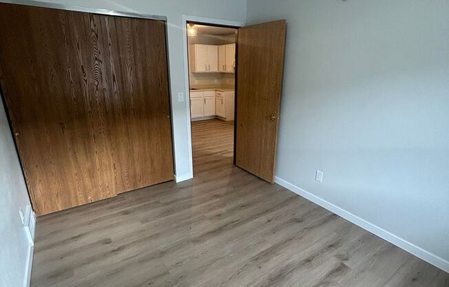 2 beds, 1 bath, 800 sqft, $950, Unit Unit 7