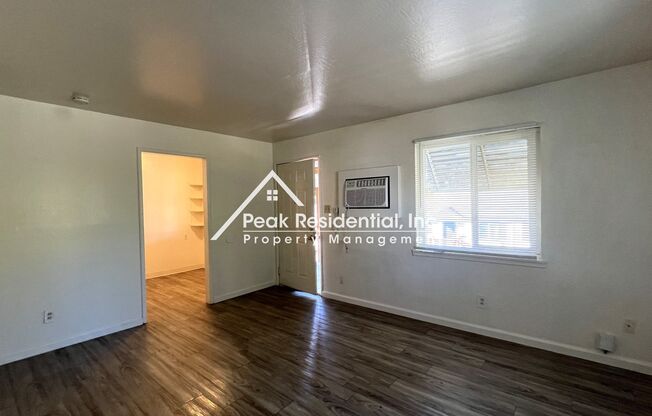 1 bed, 1 bath, 700 sqft, $1,295, Unit #4