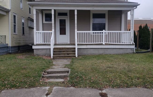 Section 8 Voucher Accepted / 3 BR near Indiana Tech