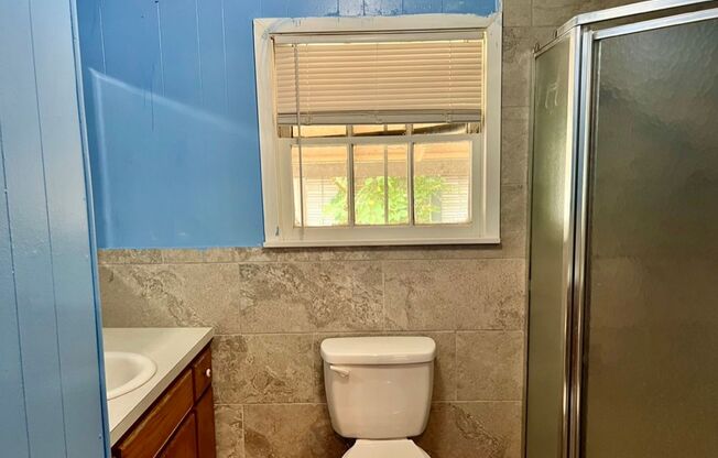 2 beds, 1 bath, $800