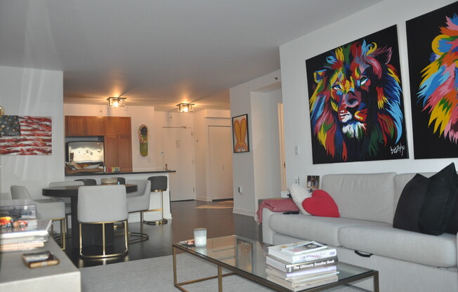 1 bed, 1 bath, 871 sqft, $9,500, Unit 16G