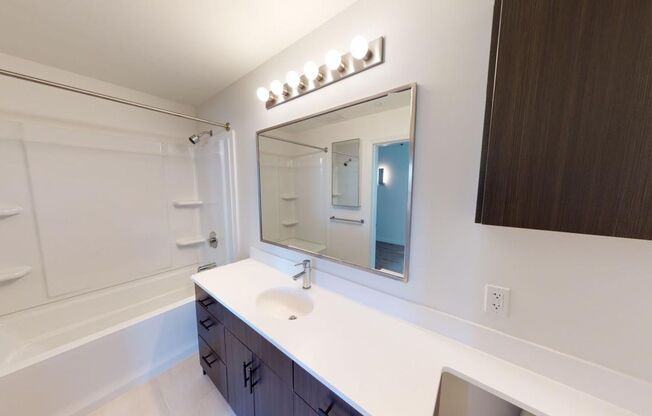 2 beds, 1 bath, 1,008 sqft, $2,295, Unit Unit 305