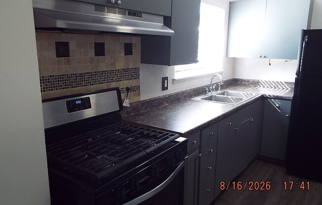 807 STONEGATE