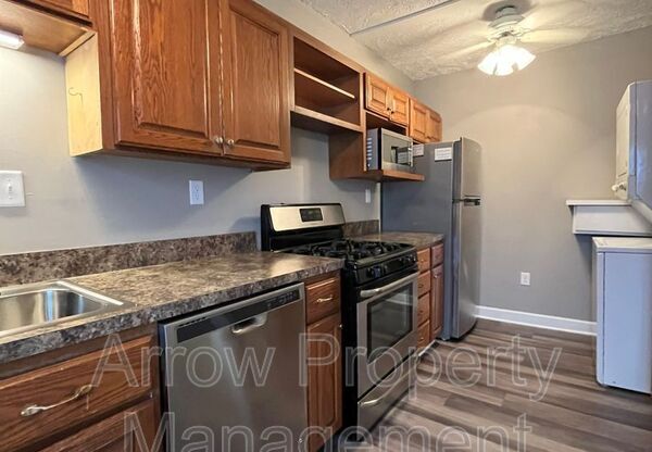 2068 S 18 ST