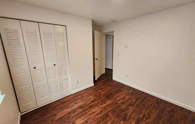 2 beds, 1 bath, 780 sqft, $1,100, Unit 42