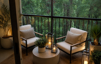 Gorgeous Forest View, Wood Floors 1/1 condo for RENT @The Crest close to UCF.