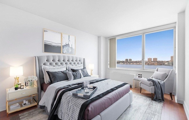 1 bed, 1 bath, 940 sqft, $6,250, Unit 12K