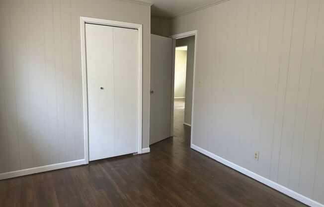 Updated 3 Bedroom 1 Bath Single Family Home in Blacklick Estates