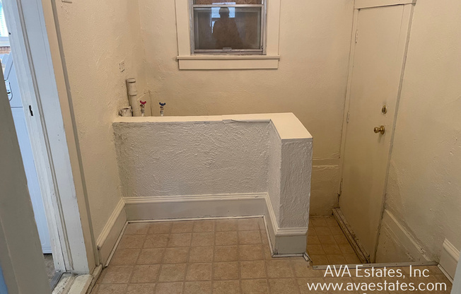 1302 JACKSON ST