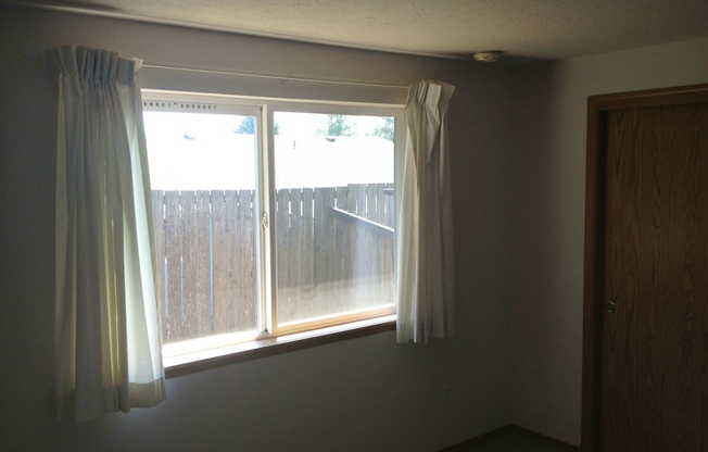 2 beds, 1 bath, $1,495