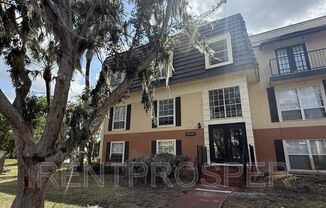 4132 VERSAILLES DR