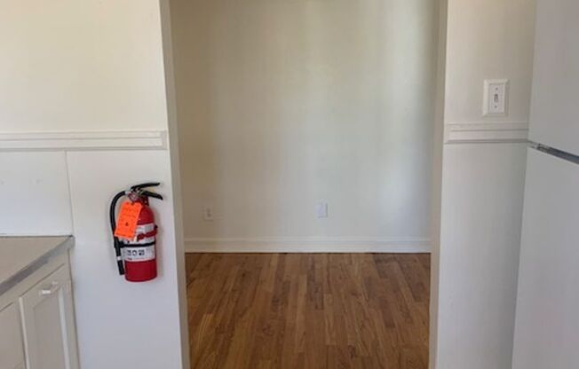 1 bed, 1 bath, $950, Unit PM 195-3 - Apt. 3